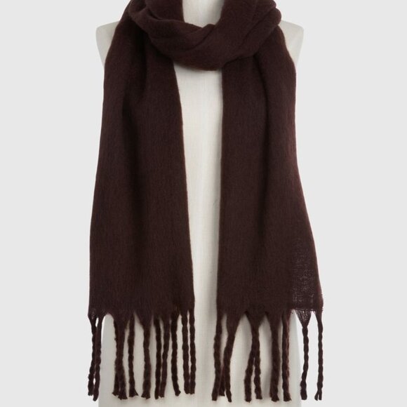 GAP Bushed Cozy Scarf Oversized with Fringe Hem Brown NWOT - Picture 10 of 10